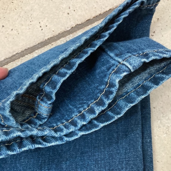 Slim straight Levi’s in good used condition,size 30/32 - Picture 3 of 9